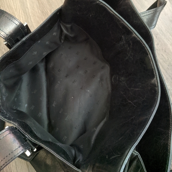 Kenneth Cole New York Black Leather Shoulder Bag - Picture 7 of 13